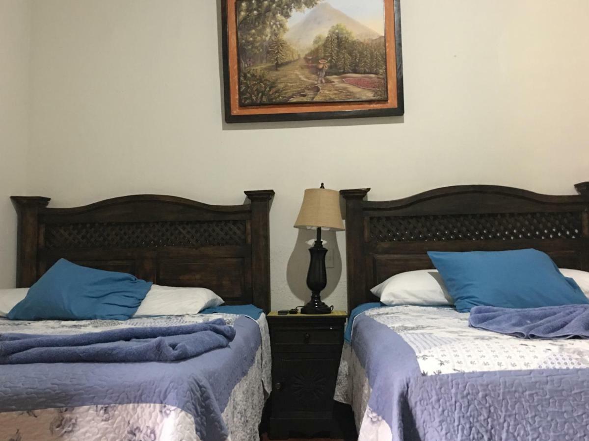Dionisio Inn Antigua Exterior photo
