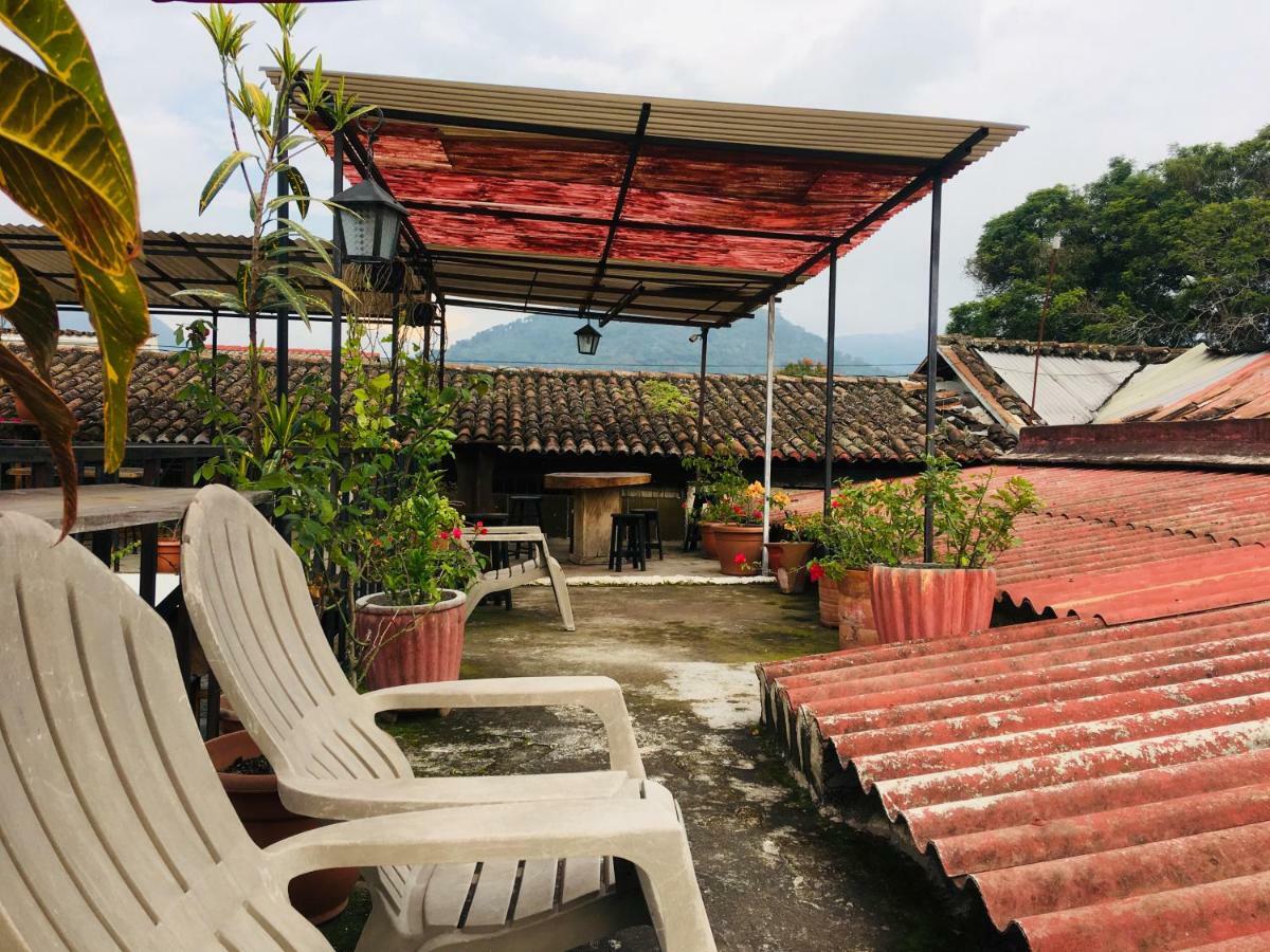 Dionisio Inn Antigua Exterior photo